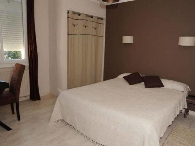 Hotel Restaurant Le Moulin De La Foux Draguignan Dış mekan fotoğraf